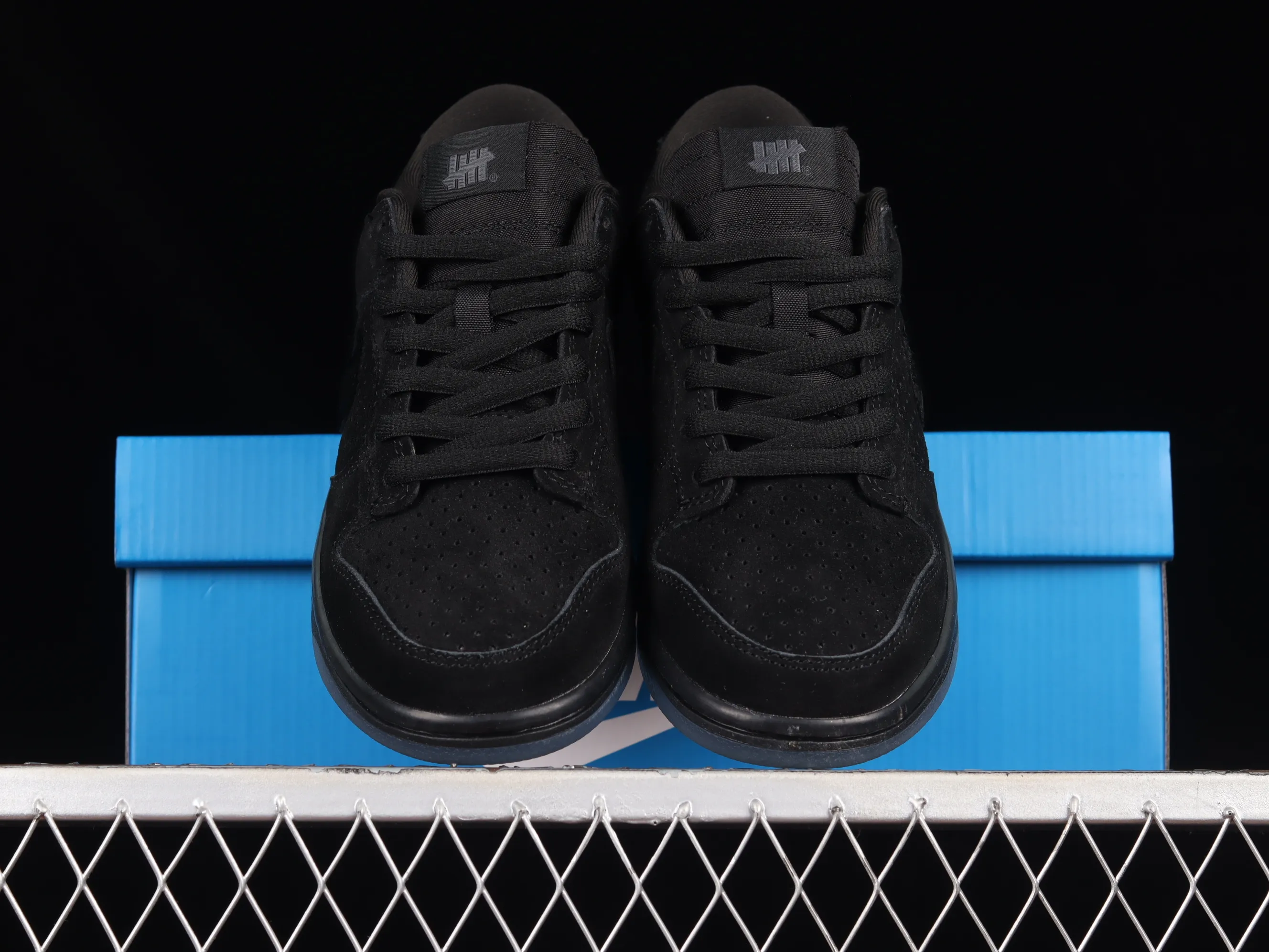 All categories Nk SB Dunk series Nk SB Dunk Low low-top sneakers Z version UNDFEATED x Nk Dunk Low black soul color dunk series low-top casual sports skateboard shoes DO9329-001